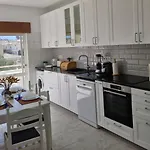 Maray Apartment Near Porto De Mos And Praia Dona Ana
