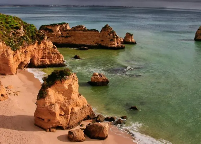 Maray Apartment Near Porto De Mos And Praia Dona Ana